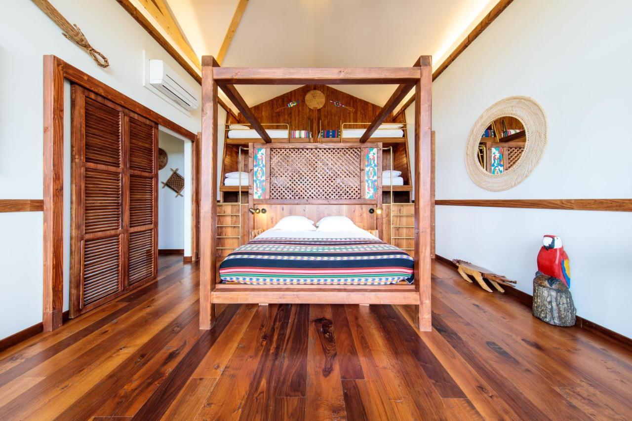 Parrot World - Les Lodges Crecy-la-Chapelle Ngoại thất bức ảnh