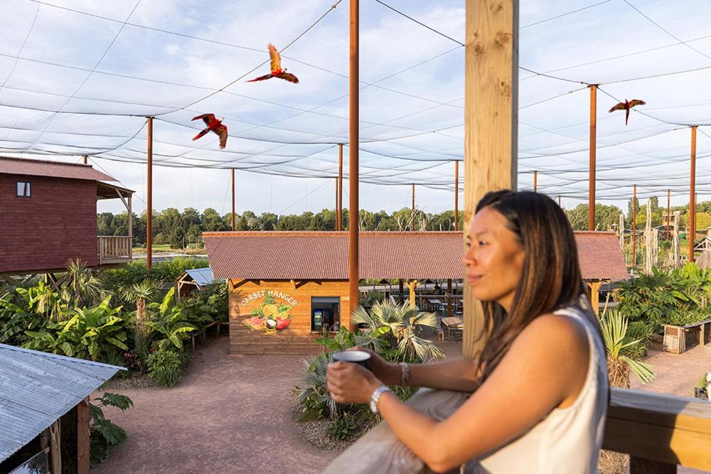 Parrot World - Les Lodges Crecy-la-Chapelle Ngoại thất bức ảnh